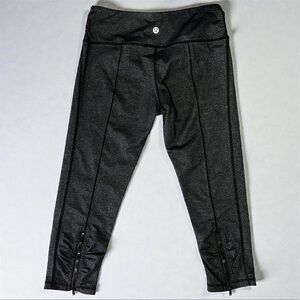 Lululemon Cropped Leggings Charcoal Grey Heather Metallic Zipper Cuffs Womens 4